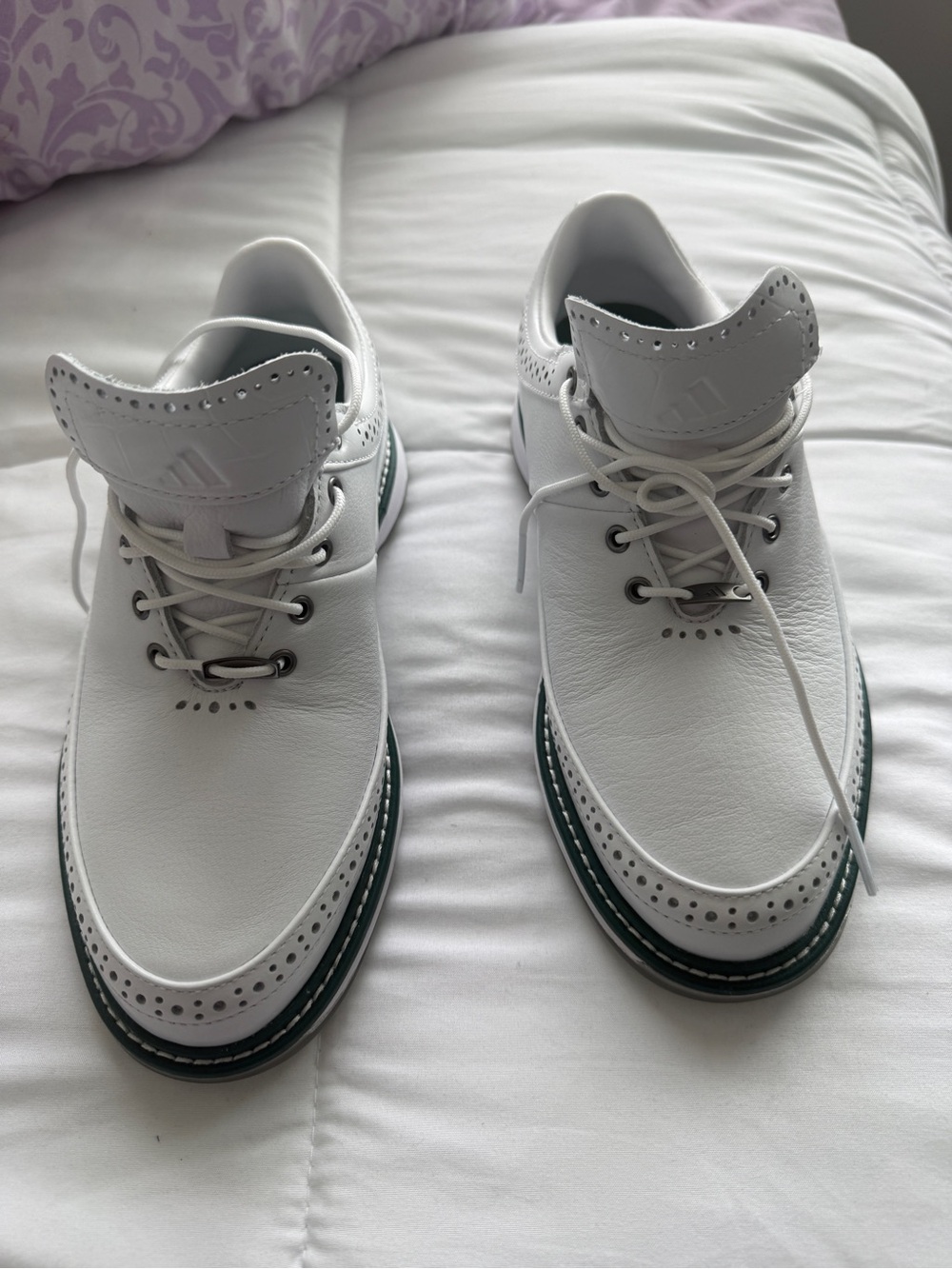 adidas White Athletic Golf-Style Shoes with Dark Green Trim Size 4
